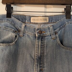 Wrangler Advanced Comfort Light Wash Jeans